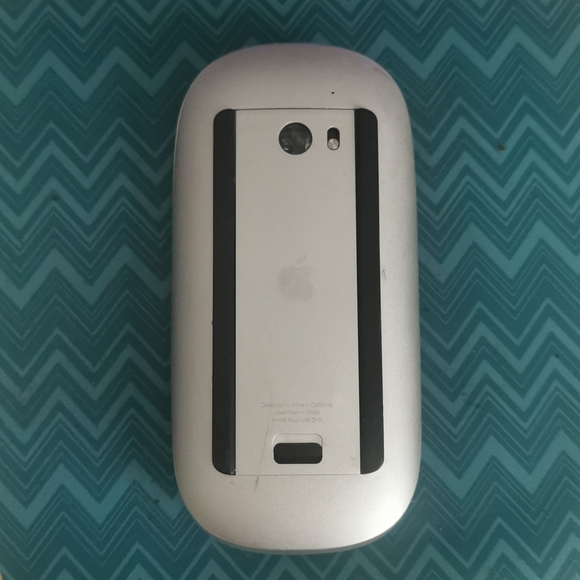 Apple magic mouse 1st gen (authentic) - Picture 2 of 5